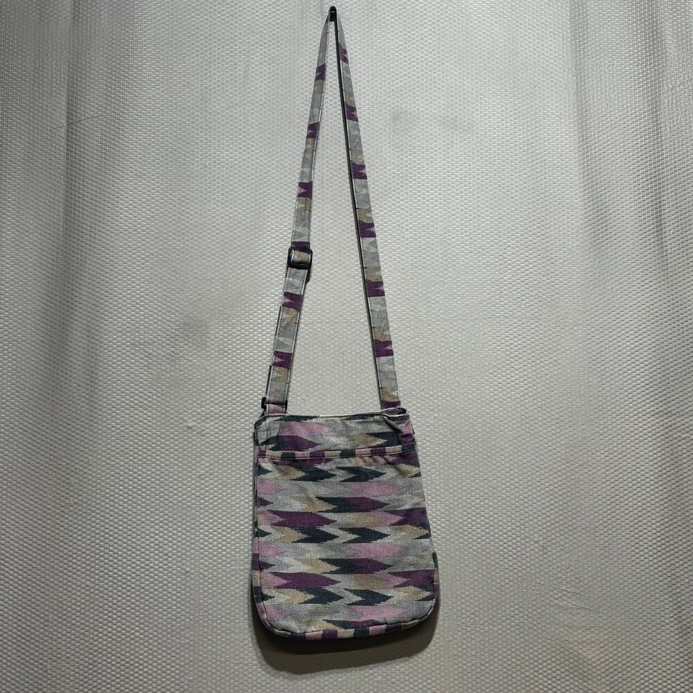 KAVU Keeper Crossbody Bag Purple Ikat Aztec Print Canvas Sling Purse Gorpcore - Picture 9 of 9